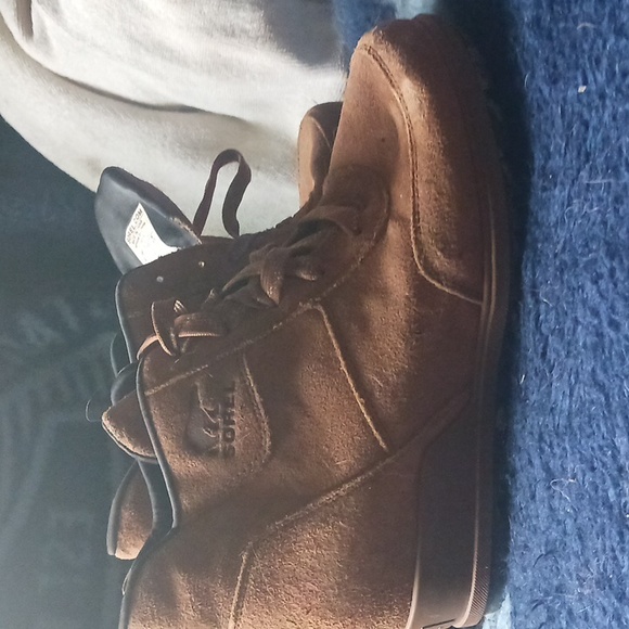 Sorel - Picture 3 of 5